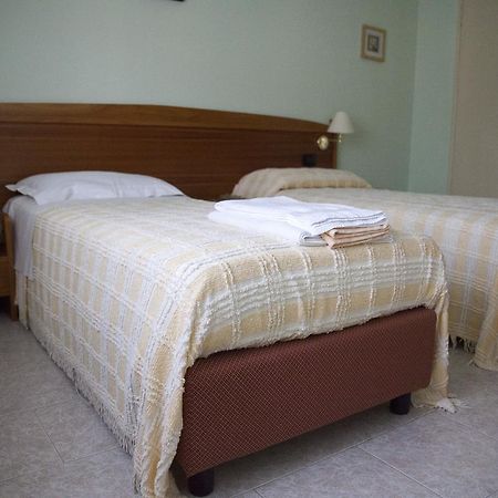 Hotel Trieste Pontelongo Екстер'єр фото
